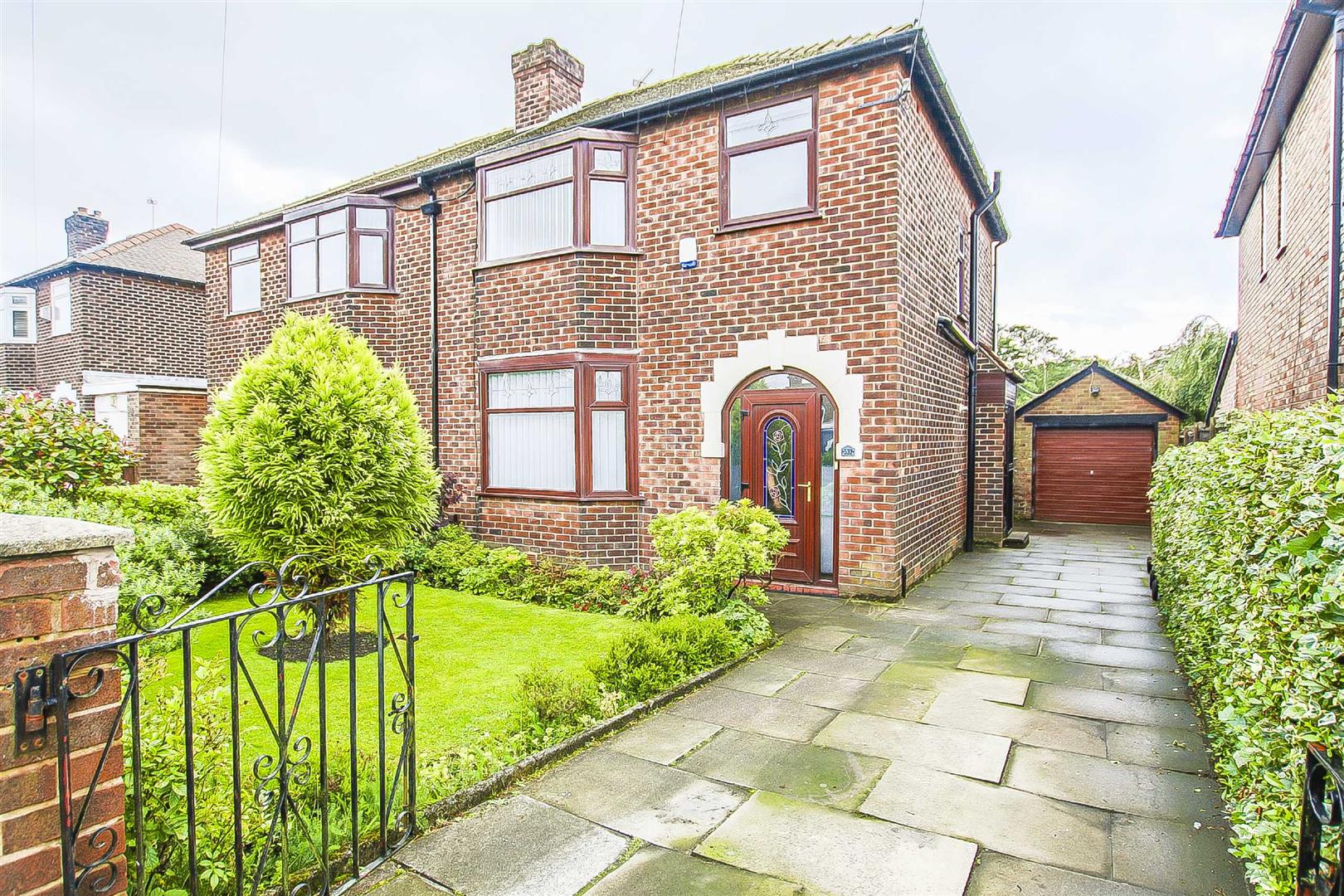3 Bed Semi-detached House For Sale - Main Image